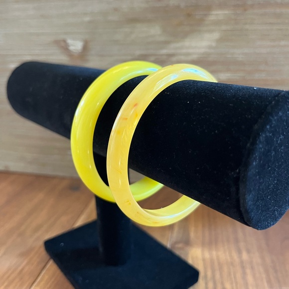 Vintage Lot of 2 Bakelite Bangle Bracelets - Picture 7 of 7